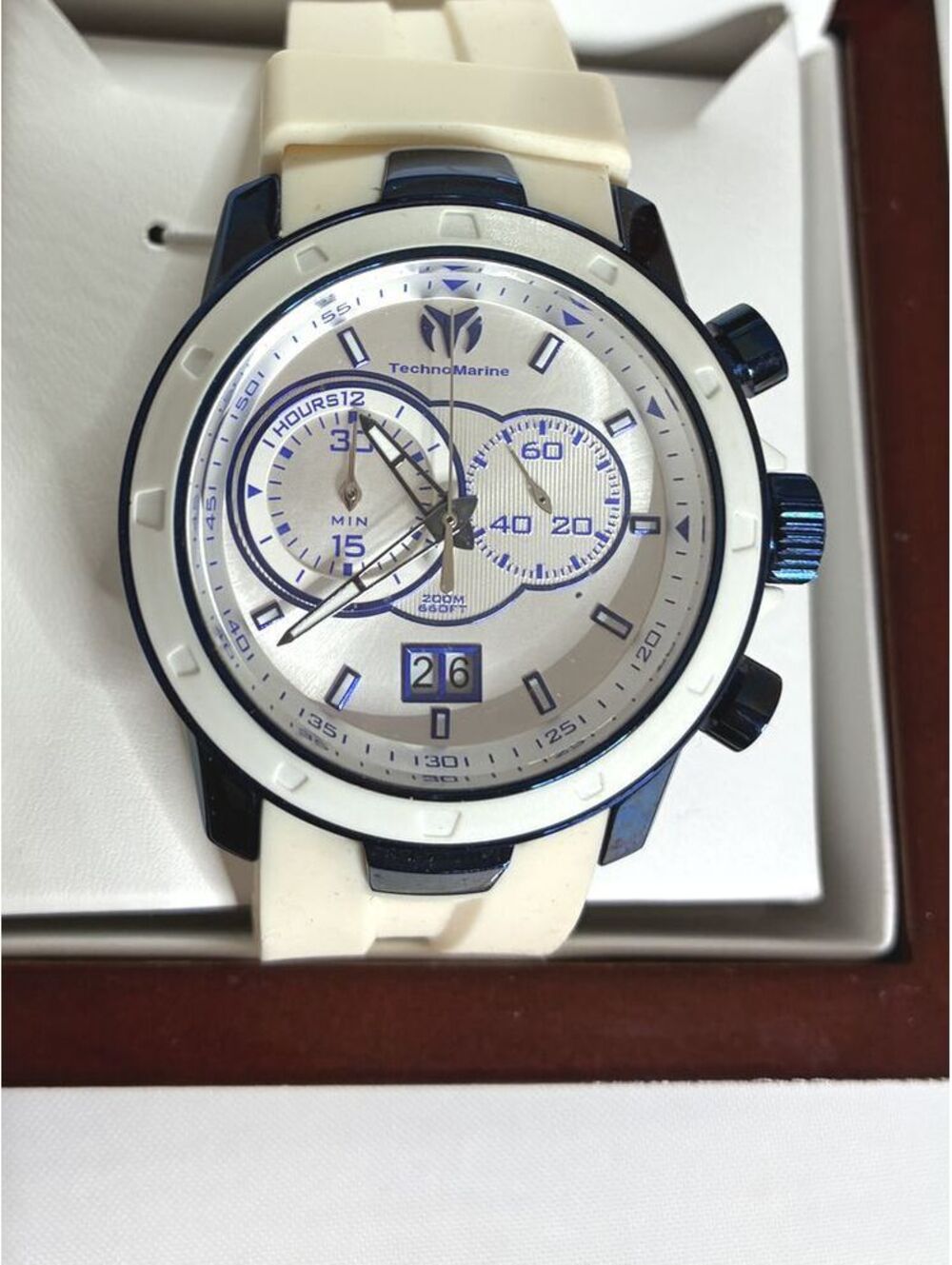 TechnoMarine UF6 Men's Wristwatch with White Silicone Band and Blue Accent Dials